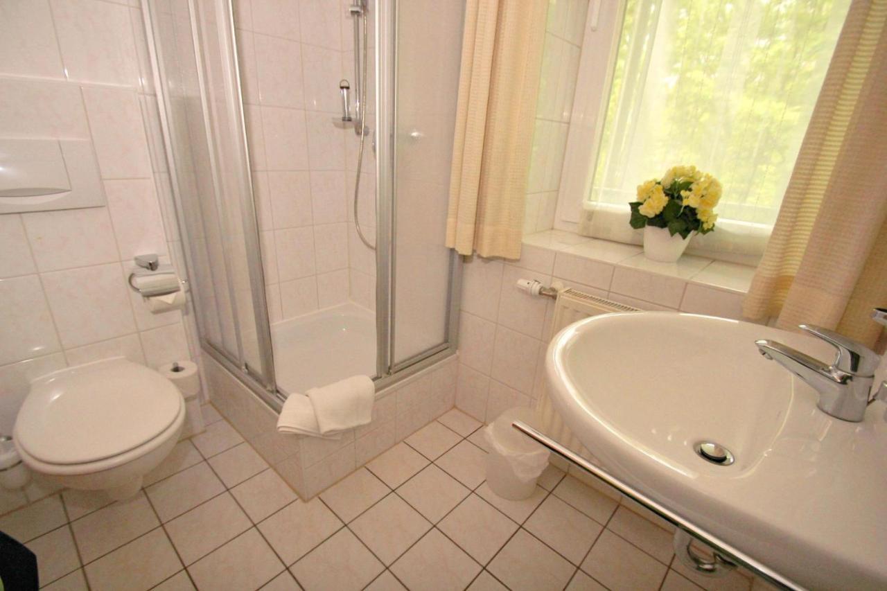 Strandnah, Balkon, Ahoi Erlebnisbad In Sellin Gratis - Strandresidenz Brandenburg Fewo 08 Goehren  Eksteriør bilde